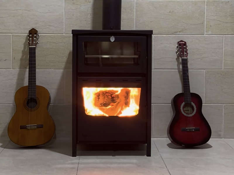 QUEENA - WOOD STOVE WITH OVEN